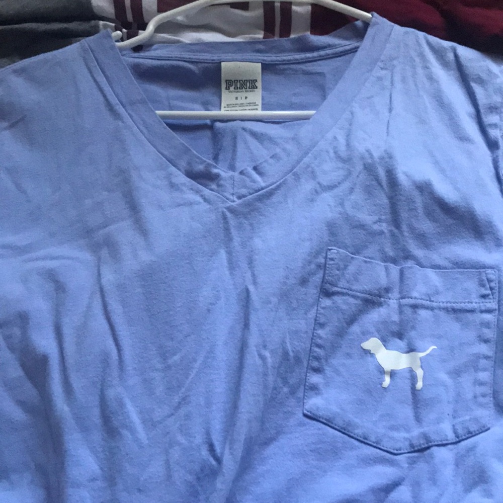 Victoria’s Secret Pink v neck logo pocket t shirt